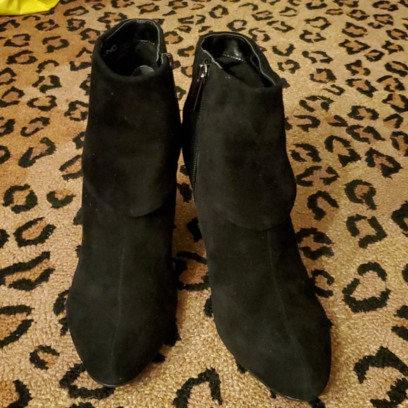Bandolino Black Suede Booties - Picture 2 of 3